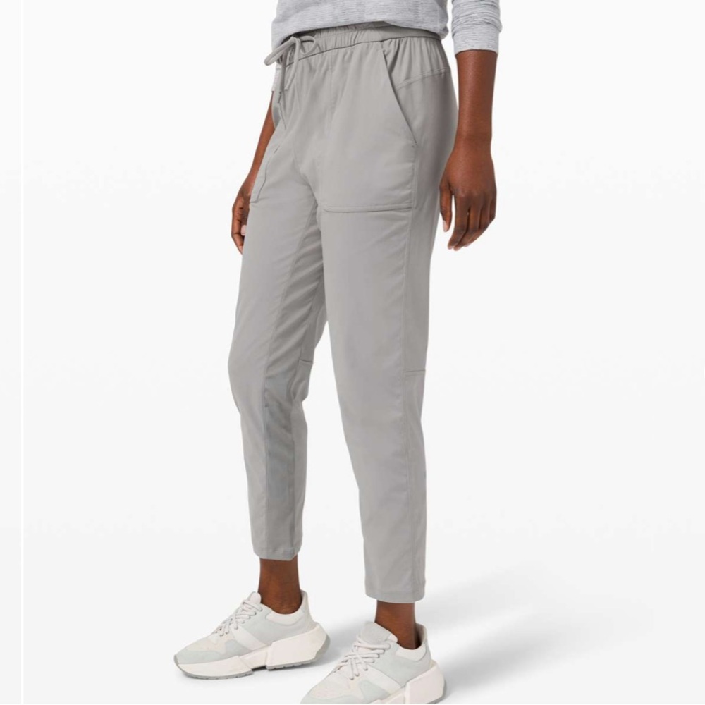 Lululemon Beyond the Studio Pant Slim Rhino Grey Size 4